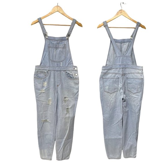 Forever 21 Junior Girl's Light Wash Ripped Leg Overalls Size 27 - Picture 5 of 12